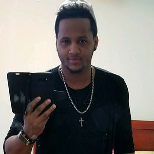 Meet your Posher, Manuel